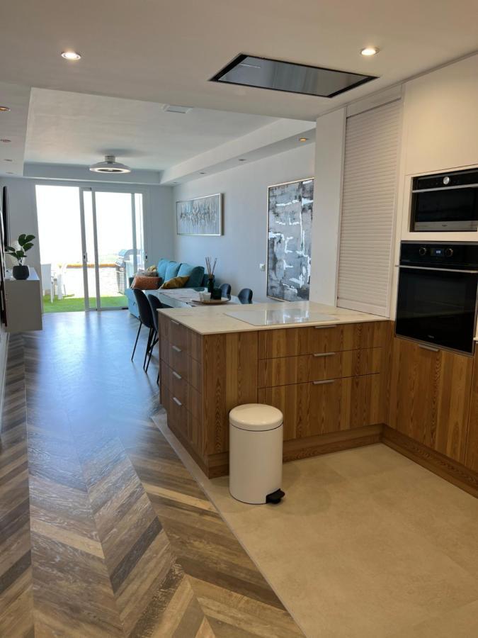 2 Bedroom Apartment With Breathtaking View Of The Sea - Sunset アデヘ エクステリア 写真