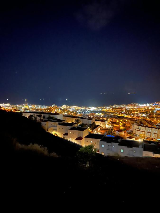 2 Bedroom Apartment With Breathtaking View Of The Sea - Sunset アデヘ エクステリア 写真