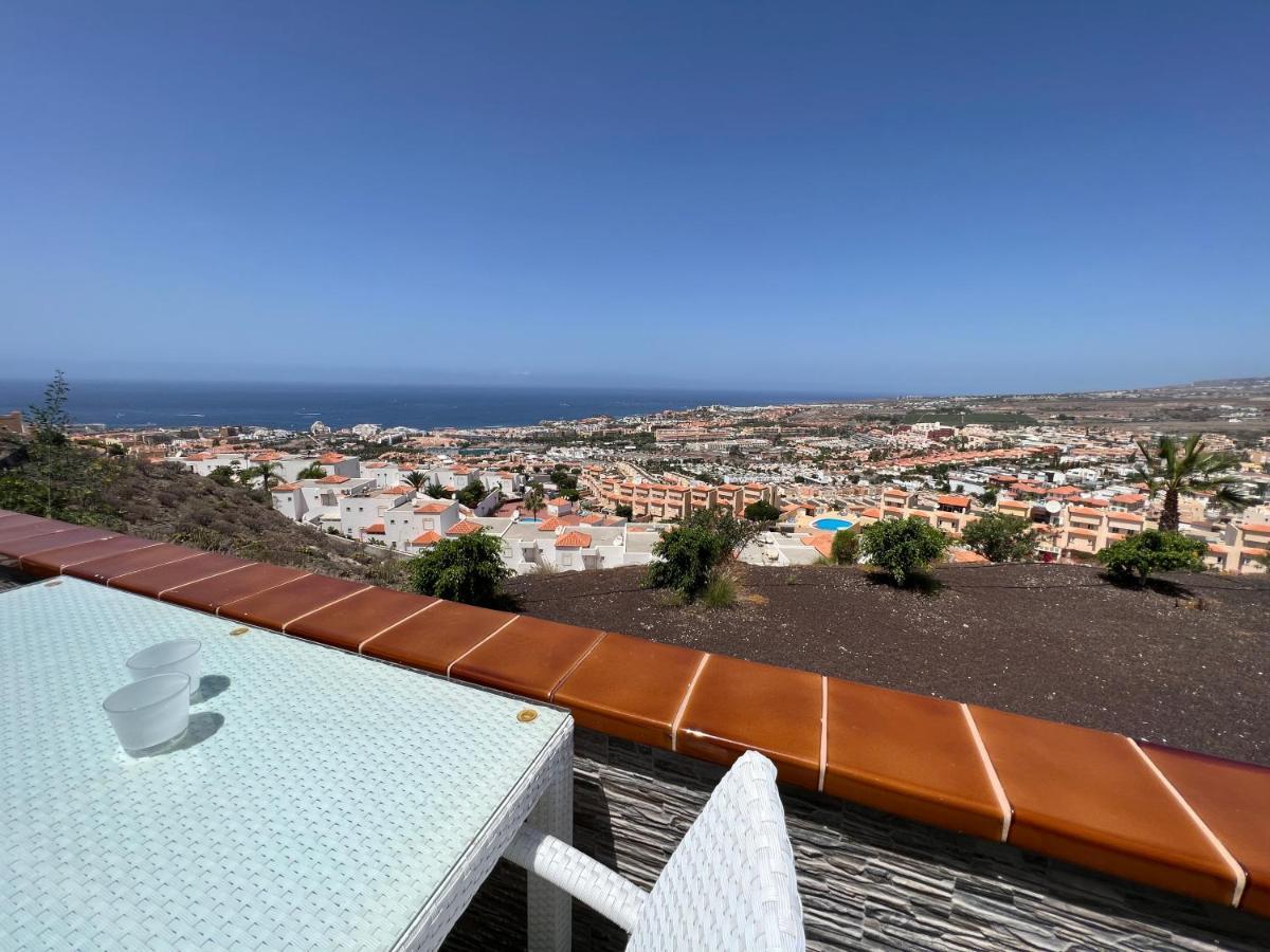 2 Bedroom Apartment With Breathtaking View Of The Sea - Sunset アデヘ エクステリア 写真